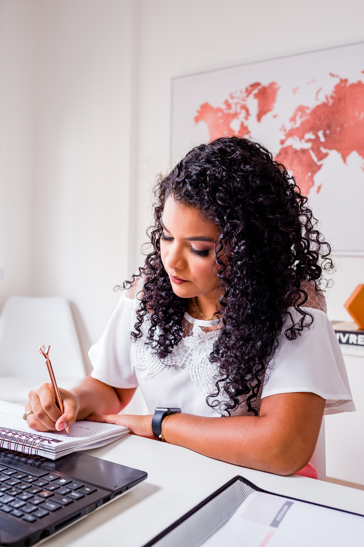 Hemily Glenda Cerimonialista de Eventos