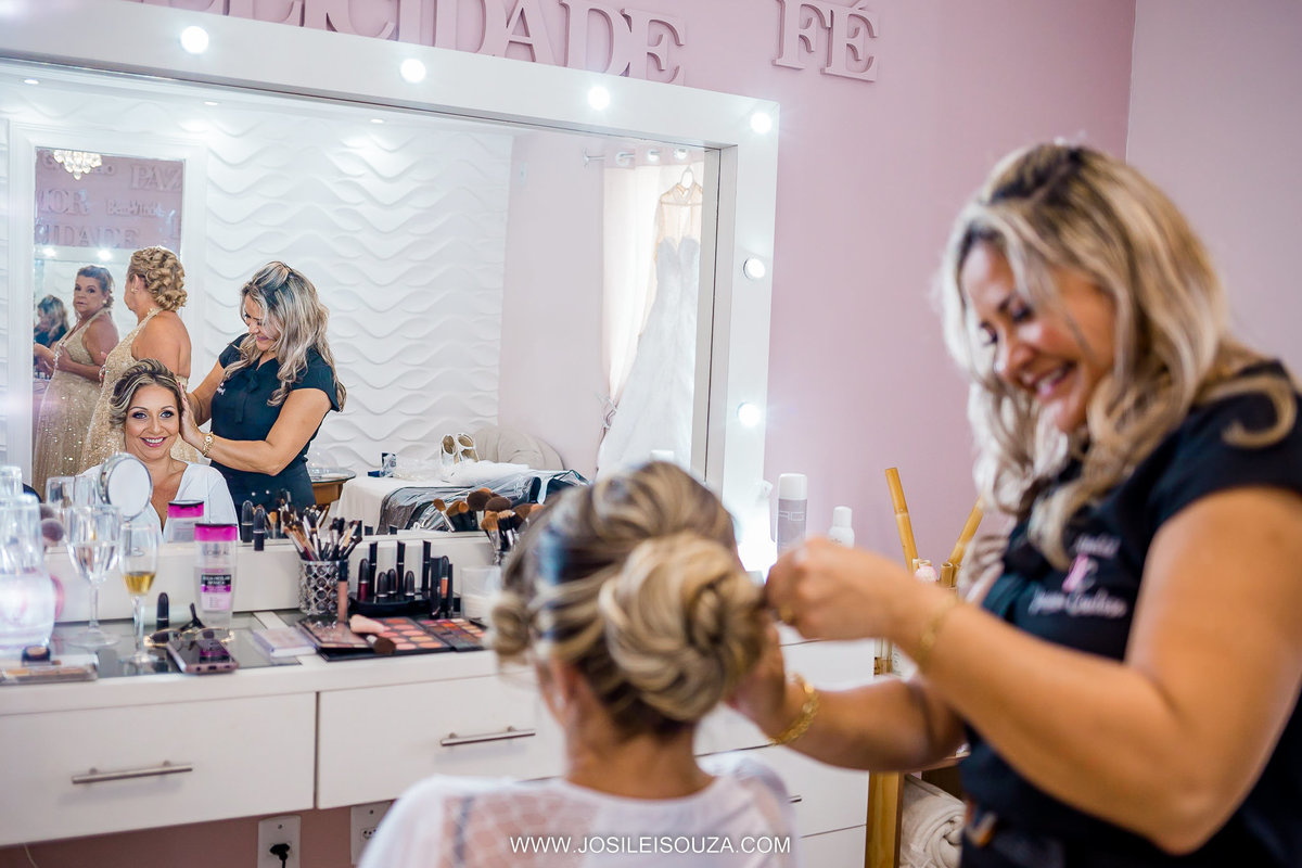 Making Of da Noiva no Ateliê Jaciara Cardoso em Maricá