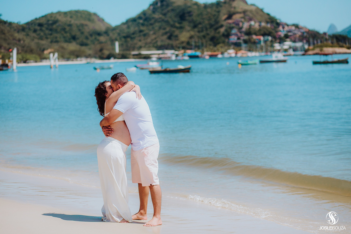 Ensaio de Gestante na Praia de Charitas Niterói