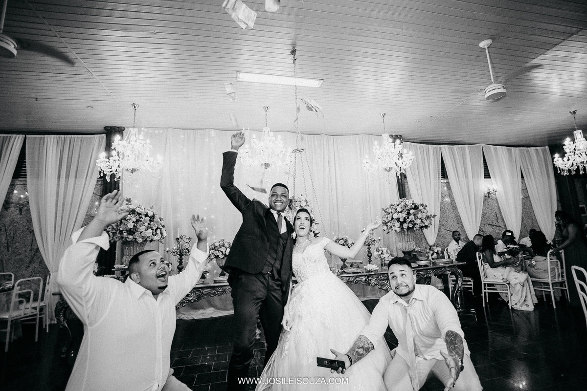Casamento de noite em São Gonçalo