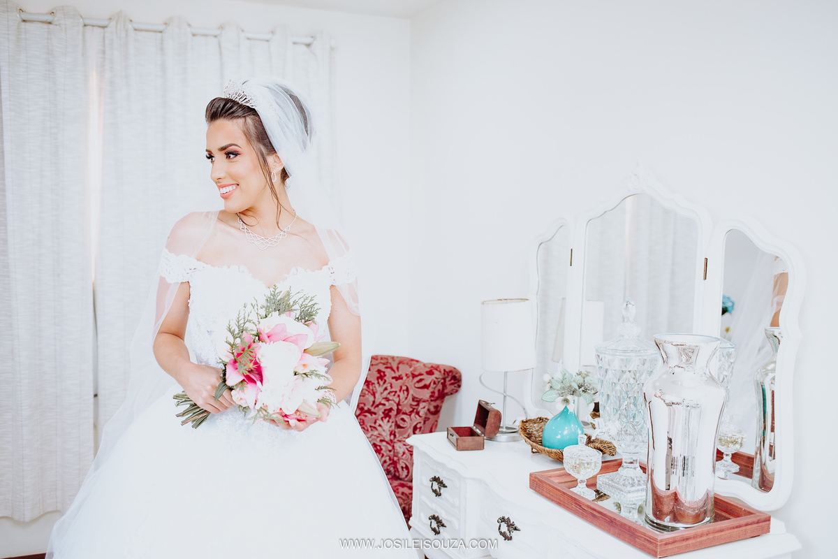 Vestido de Noiva em Alcântara São Gonçalo