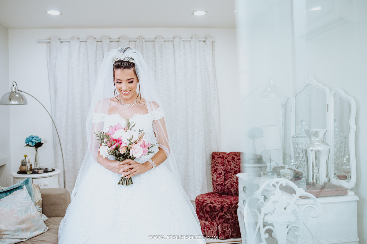 Vestido de Noiva em Alcântara São Gonçalo