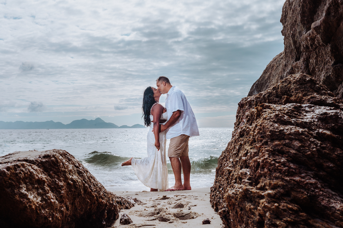 Ensaio Pré Wedding na Praia do Arpoador - RJ