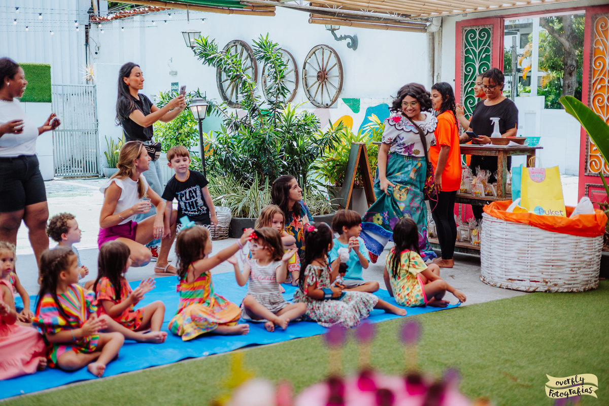 Encanto Real Personagens RJ