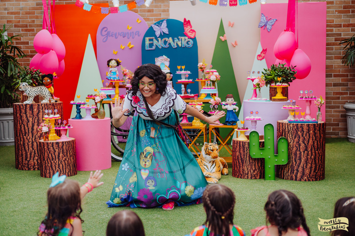 Encanto Real Personagens RJ