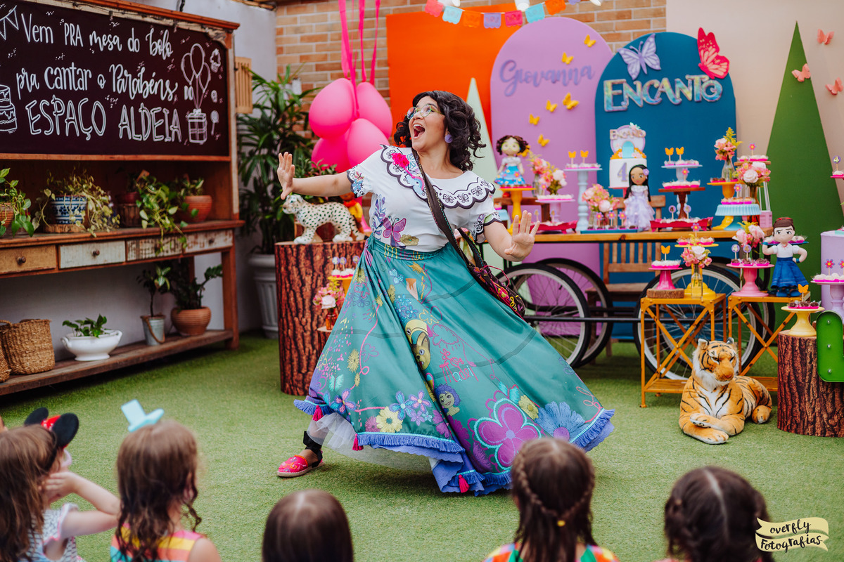 Encanto Real Personagens RJ