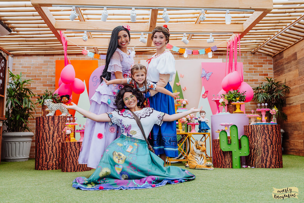 Encanto Real Personagens no Rio de Janeiro