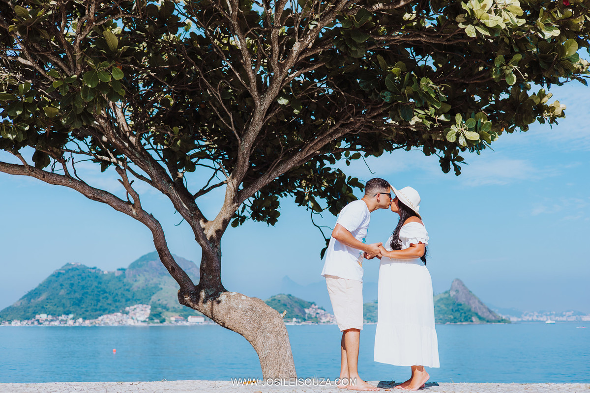 Ensaio de Gestante em Praia de Niterói - RJ
