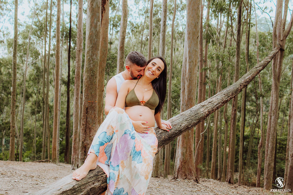 Ensaio de Grávida no bosque dos Eucaliptos em Niterói