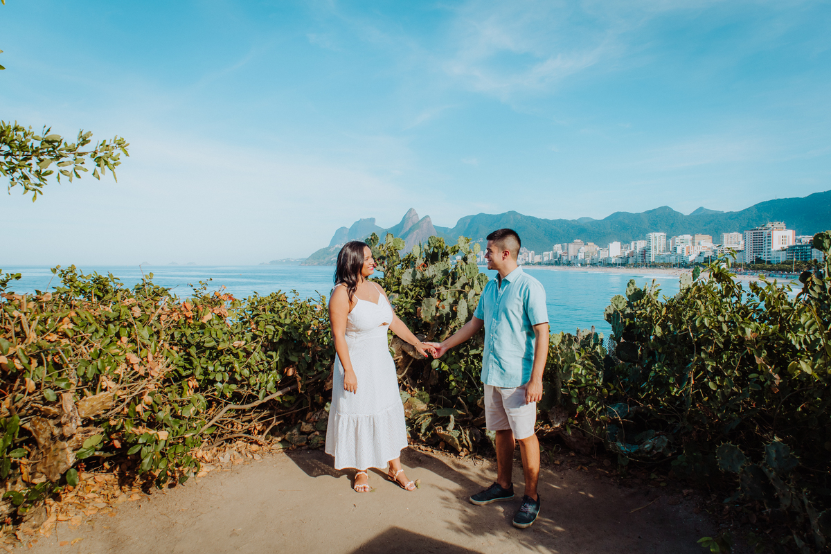 Ensaio Pré Wedding na praia de Ipanema - RJ