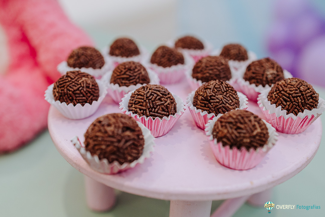 Fotógrafo de Festas Infantis no Rio de Janeiro

Se você está em busca de eternizar os momentos mágicos de aniversário no Rio de Janeiro, você está no lugar certo! Como fotógrafo especializado em festas infantis, minha missão é transformar cada instante em