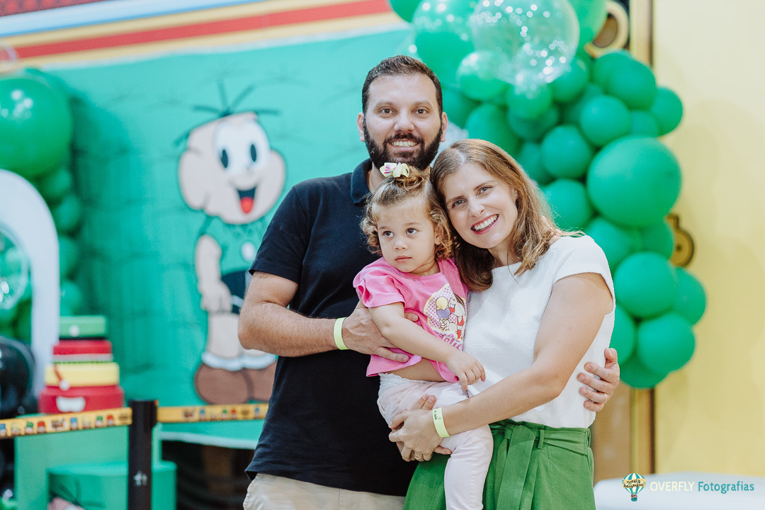 Fotógrafo de Festas Infantis no Rio de Janeiro

Se você está em busca de eternizar os momentos mágicos de aniversário no Rio de Janeiro, você está no lugar certo! Como fotógrafo especializado em festas infantis, minha missão é transformar cada instante em