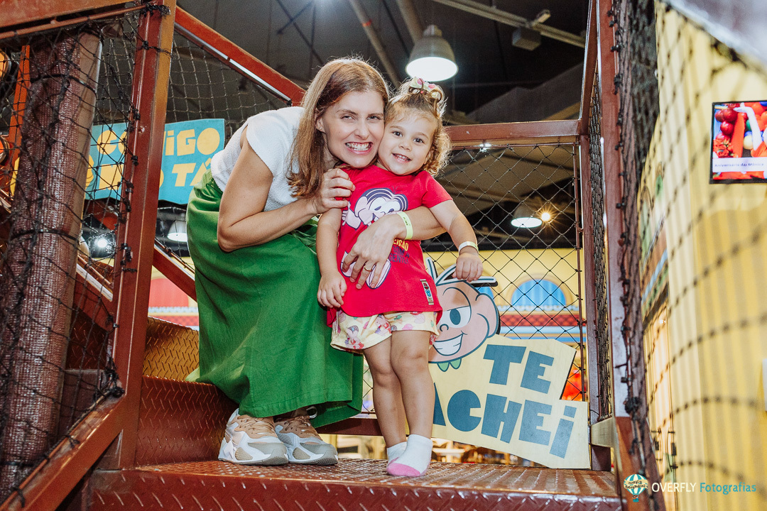 Fotógrafo de Festas Infantis no Rio de Janeiro

Se você está em busca de eternizar os momentos mágicos de aniversário no Rio de Janeiro, você está no lugar certo! Como fotógrafo especializado em festas infantis, minha missão é transformar cada instante em