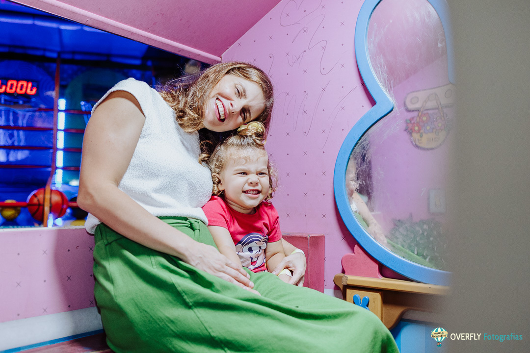 Fotógrafo de Festas Infantis no Rio de Janeiro

Se você está em busca de eternizar os momentos mágicos de aniversário no Rio de Janeiro, você está no lugar certo! Como fotógrafo especializado em festas infantis, minha missão é transformar cada instante em