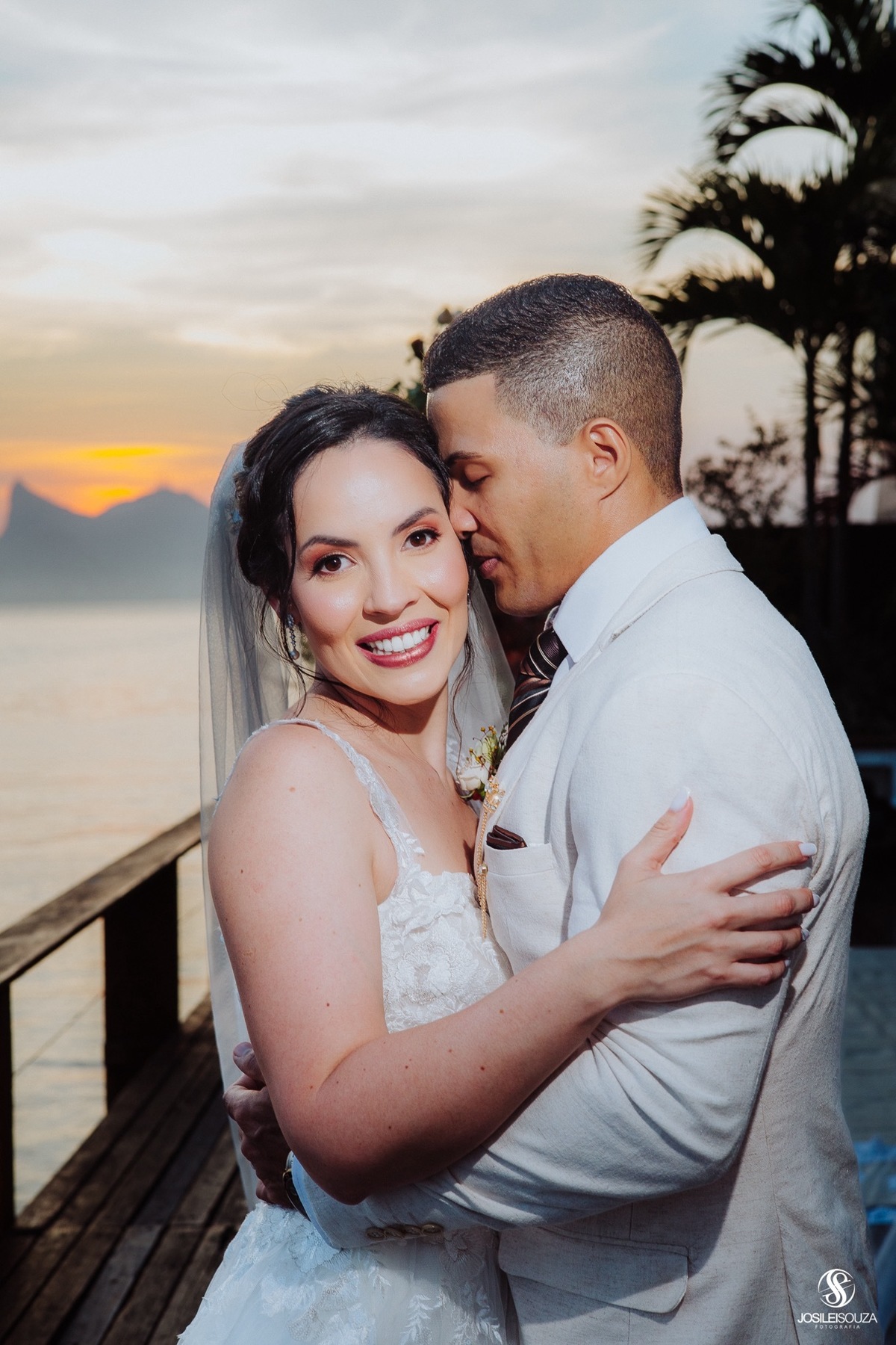 Fotógrafo de Casamento de dia no Espaço Barcelona em niterói - RJ