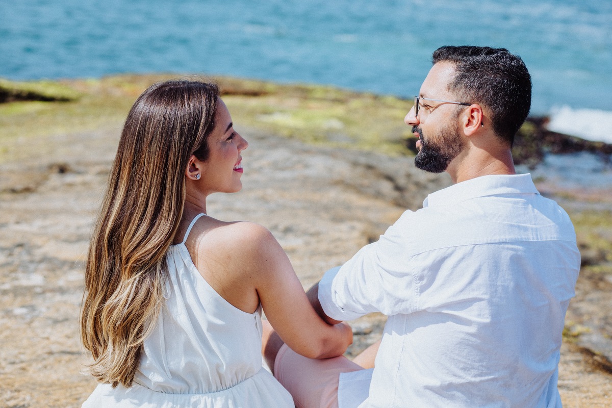 Ensaio de Pré Casamento na Praia do Sossego RJ