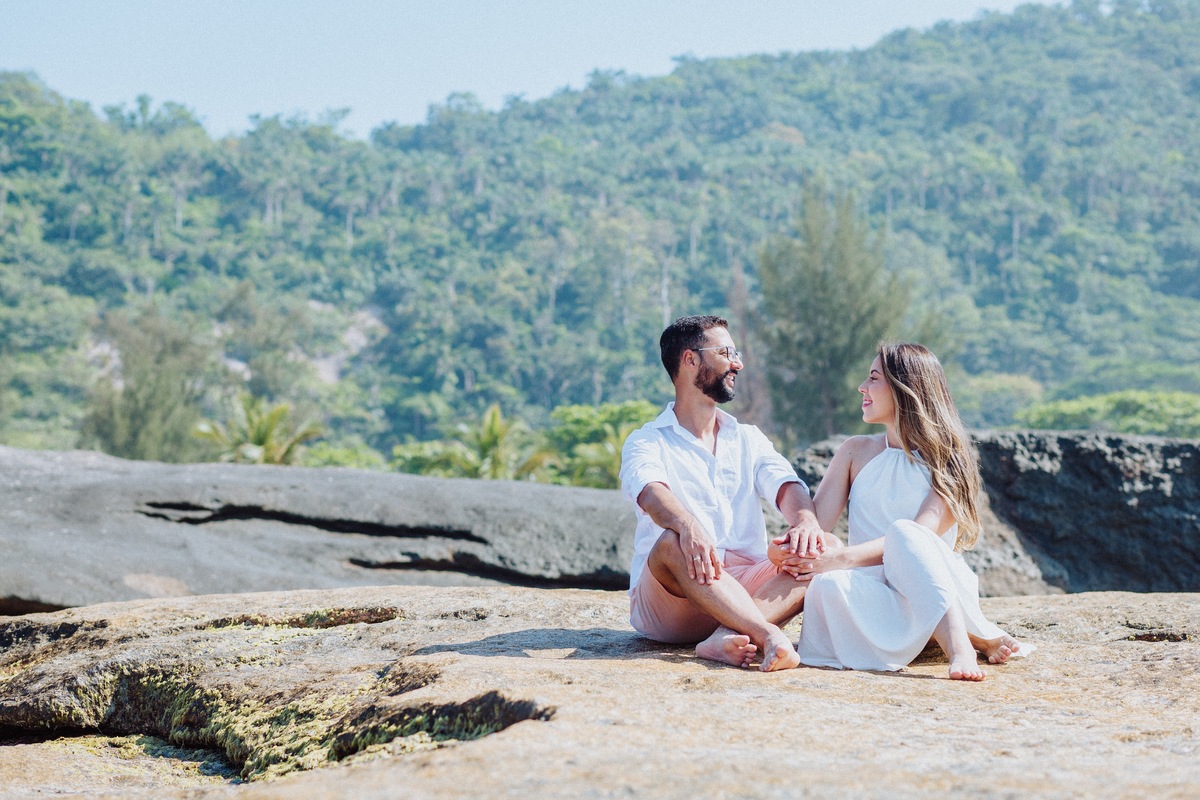 Ensaio de Pré Casamento na Praia do Sossego RJ