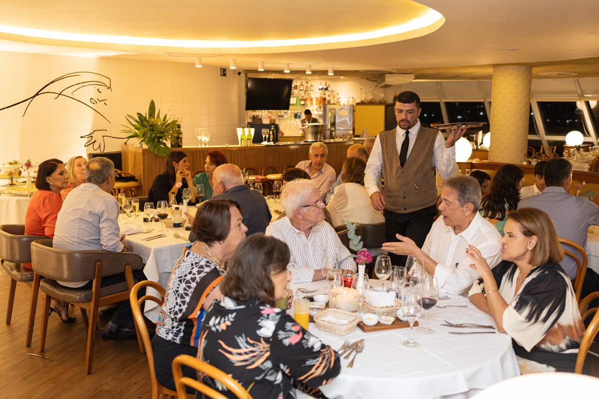 Casamento no Restaurante Olimpo em Charitas Niterói