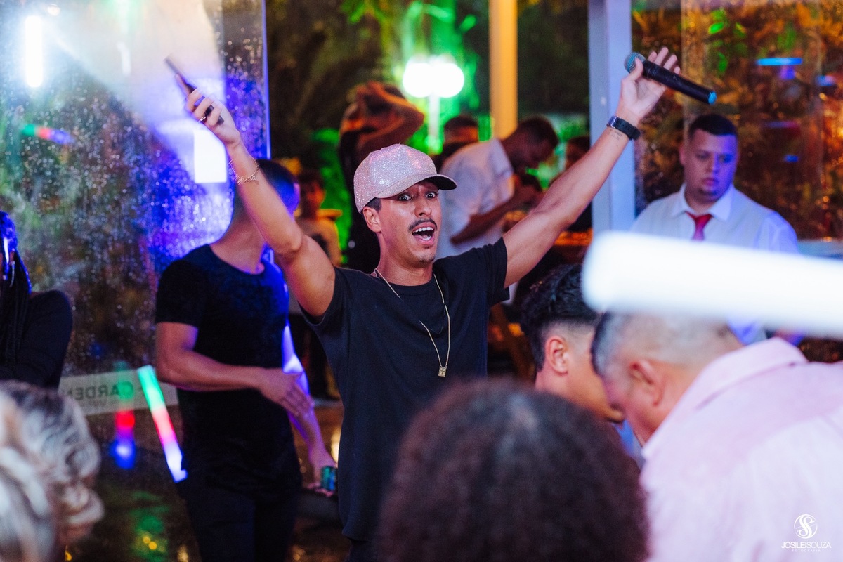 Tambores e pistola de fumaça para casamentos em São gonçalo, niterói e maricá -RJ