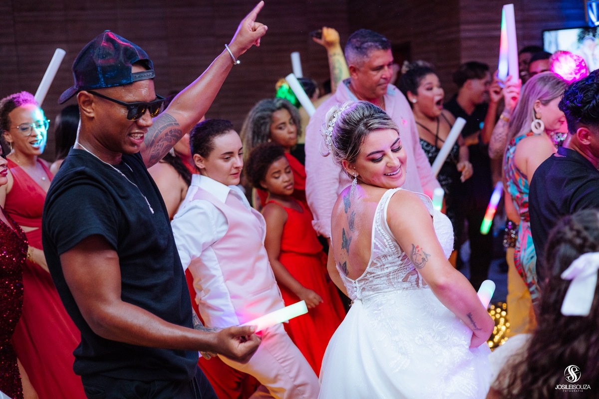 Tambores e pistola de fumaça para casamentos em São gonçalo, niterói e maricá -RJ