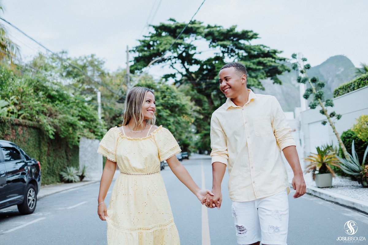 Ensaio fotográfico na praia de itacoatiara em niterói