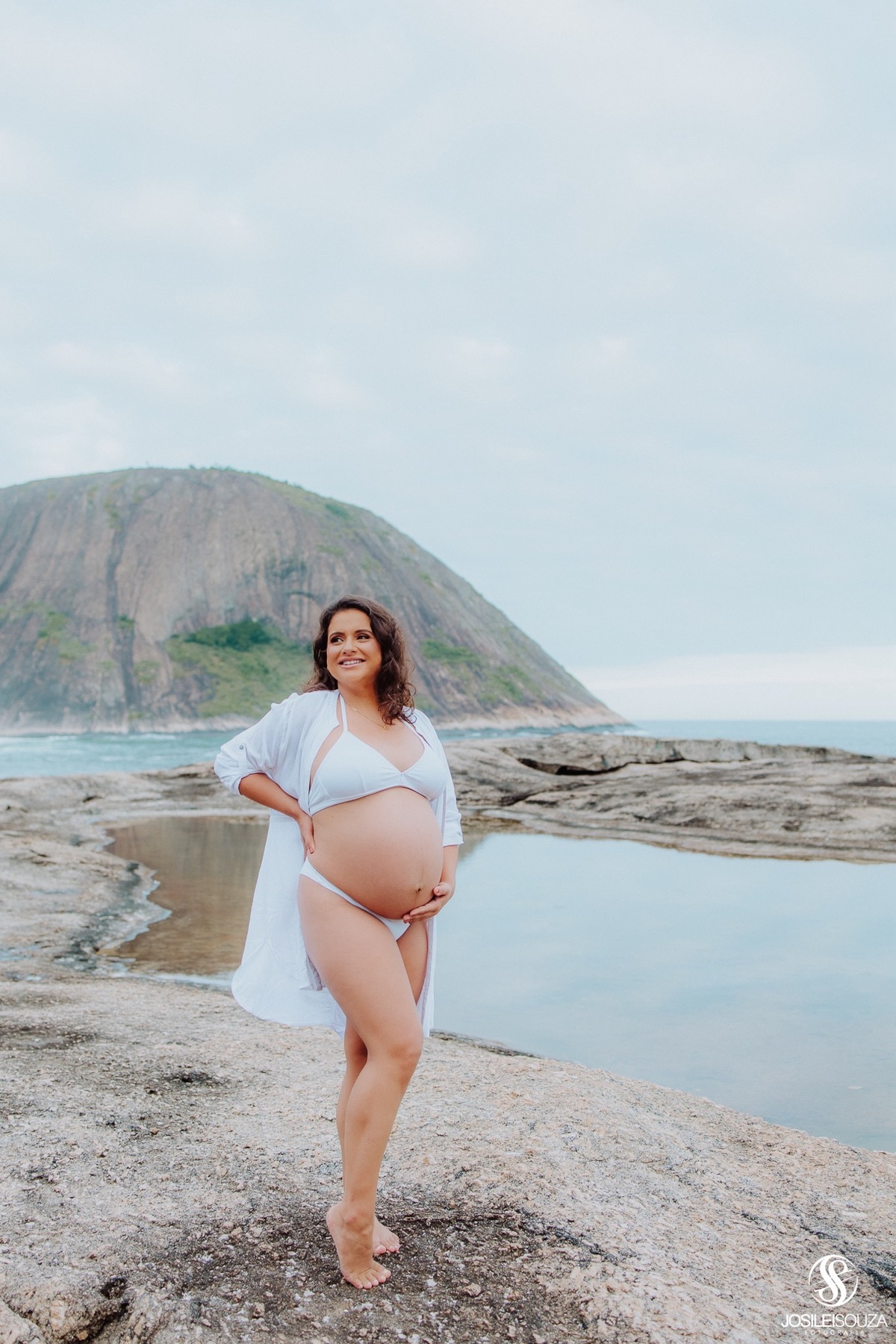 Ensaio de Gestante na Praia de Charitas em Niterói
