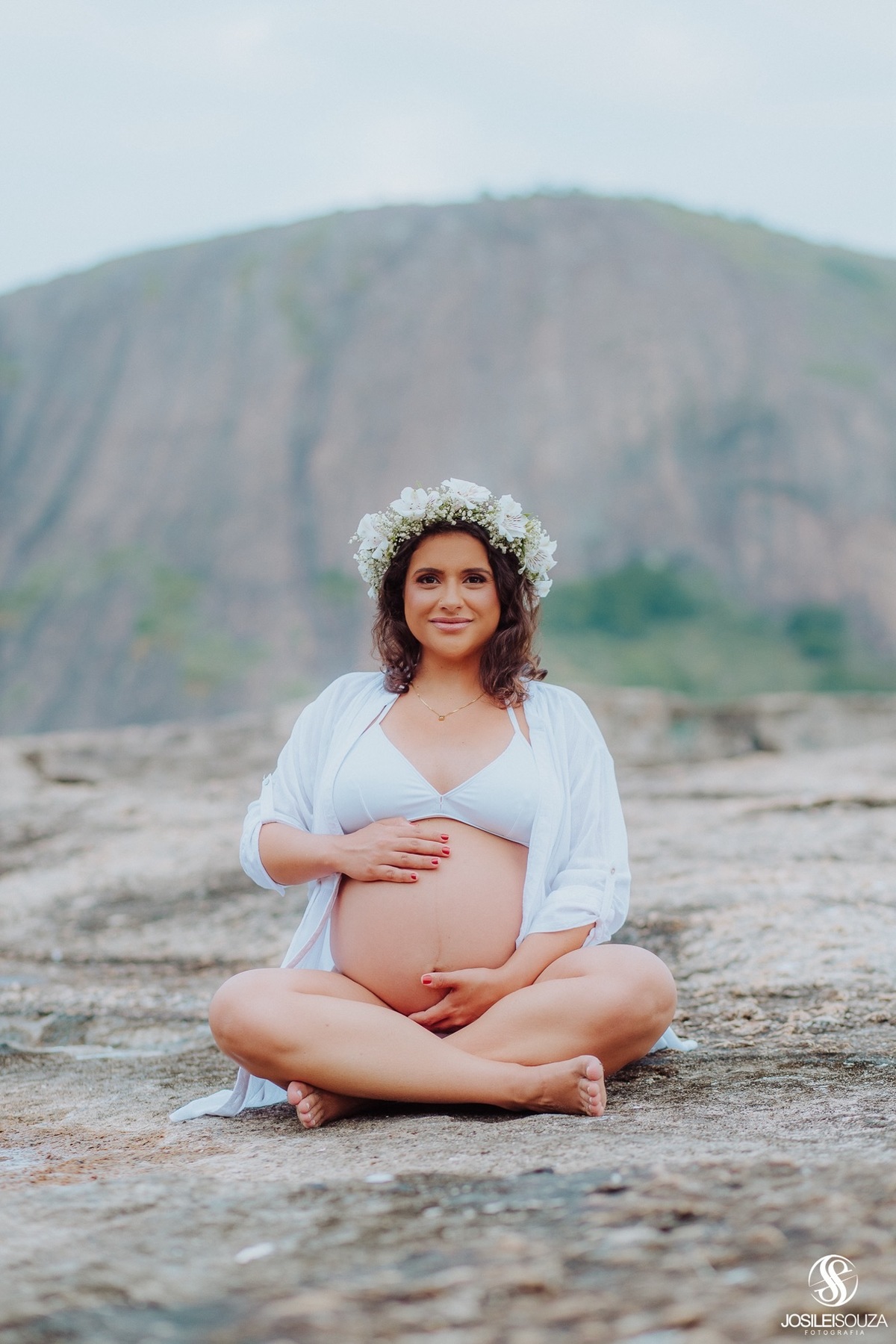 Ensaio de Gestante na Praia de Itacoatiara em Niterói