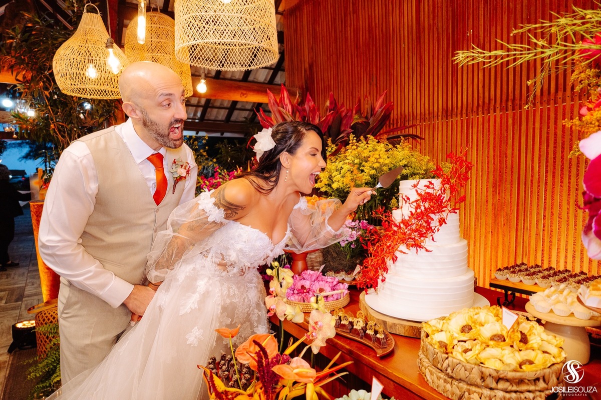 Casamento na areia da praia
