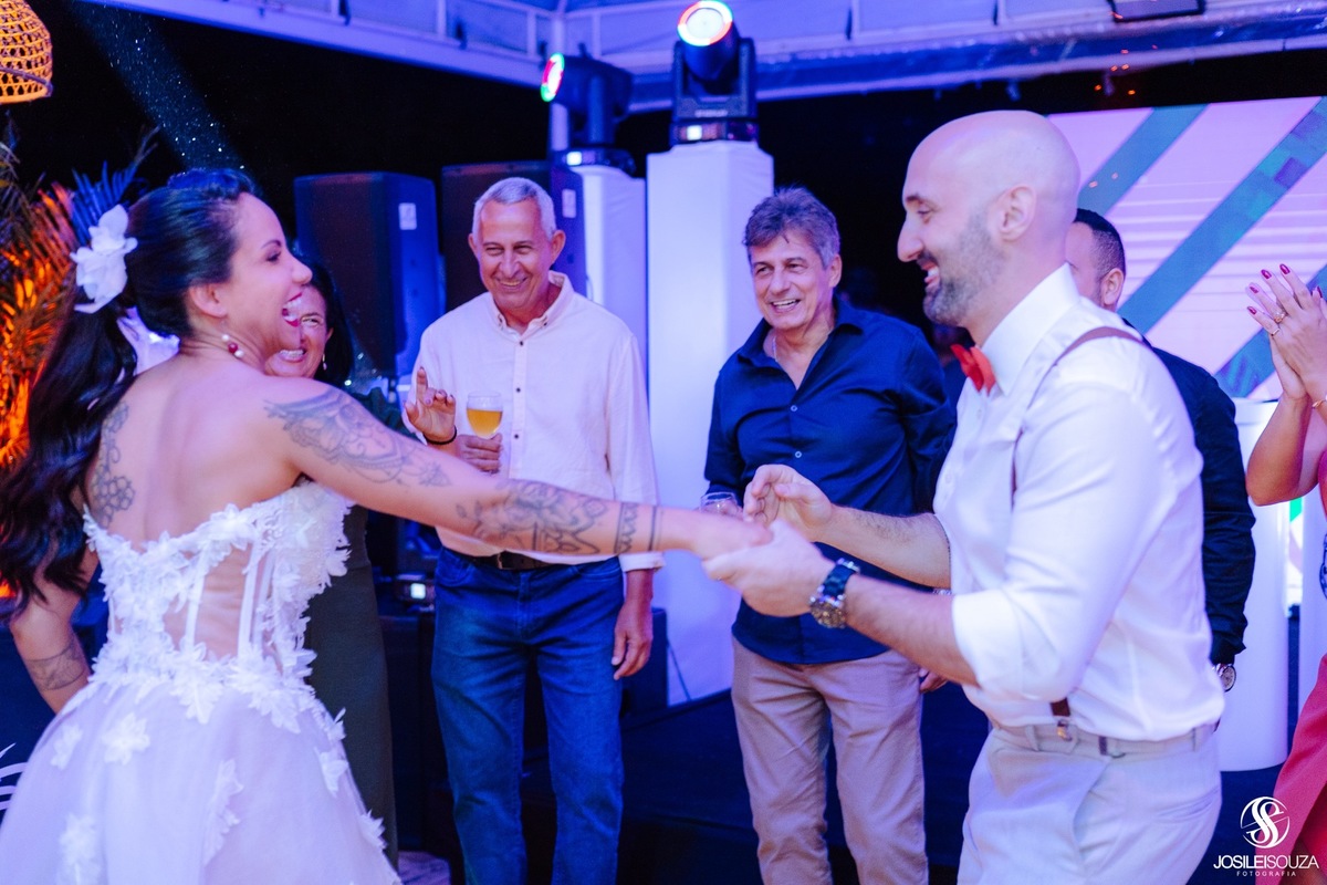 Fotógrafo de casamento na praia