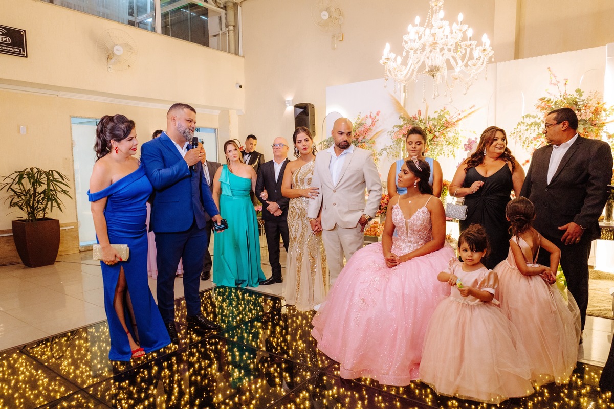 fotos emocionantes de aniversário de 15 anos