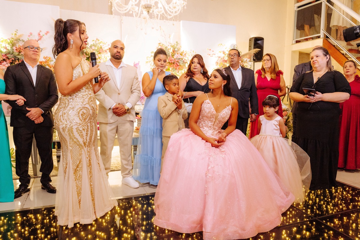 fotos emocionantes de aniversário de 15 anos