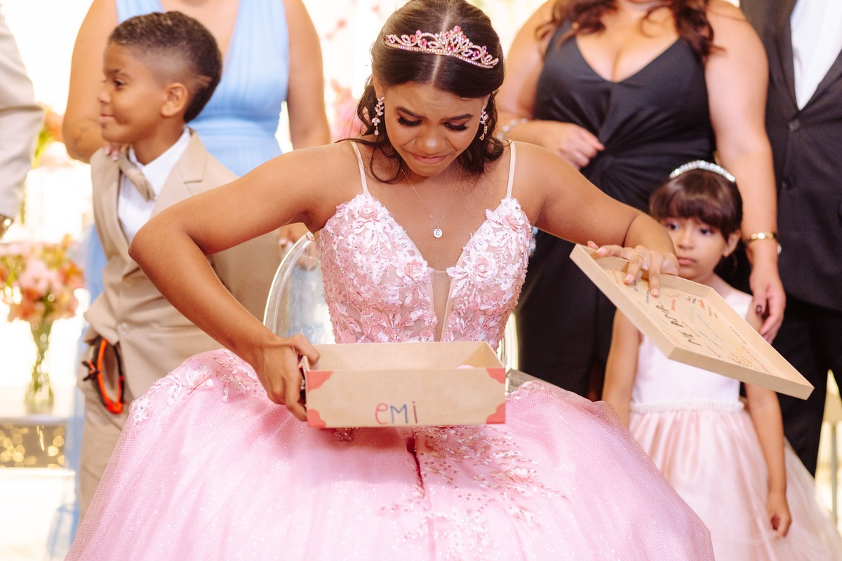 fotos emocionantes de aniversário de 15 anos