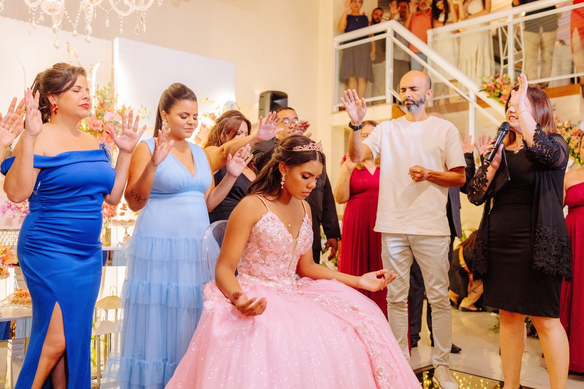 fotos emocionantes de aniversário de 15 anos