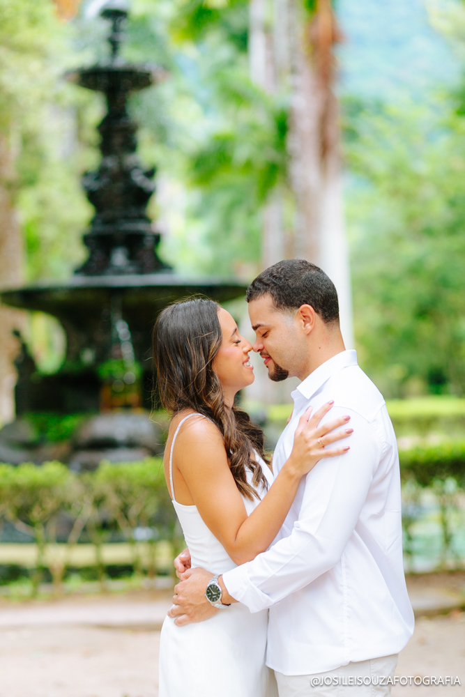 Ensaio pré-wedding no Jardim Botânico RJ de Laura e Matheus