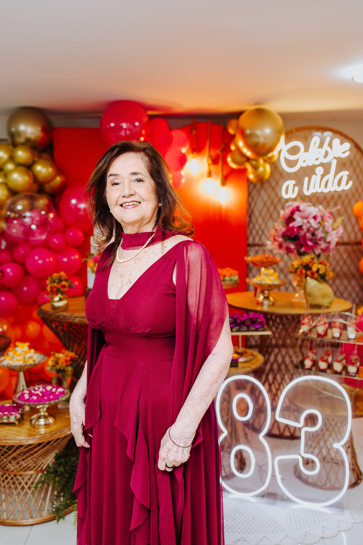 Fotógrafo profissional cobrindo aniversário adulto em Niterói.