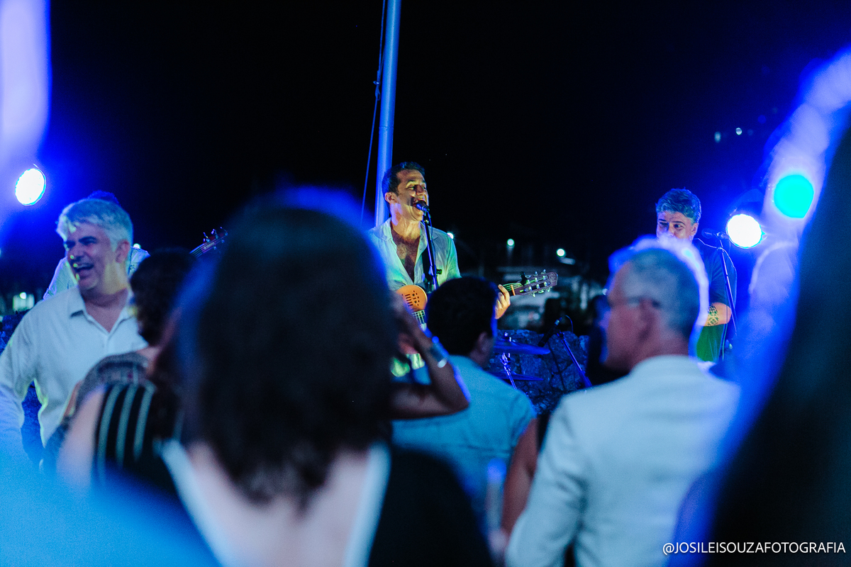 festa com banda ao vivo Niterói