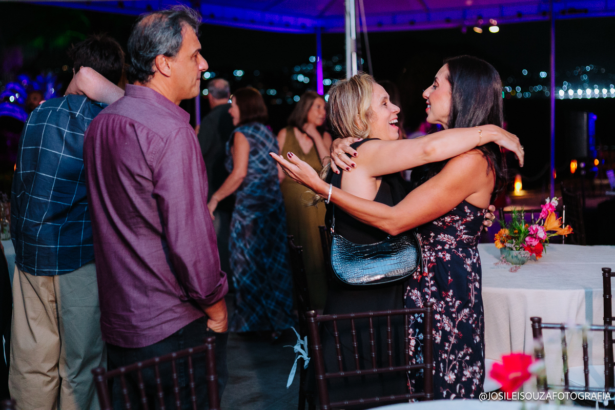 Banda ao vivo no aniversário de 50 anos em Niterói