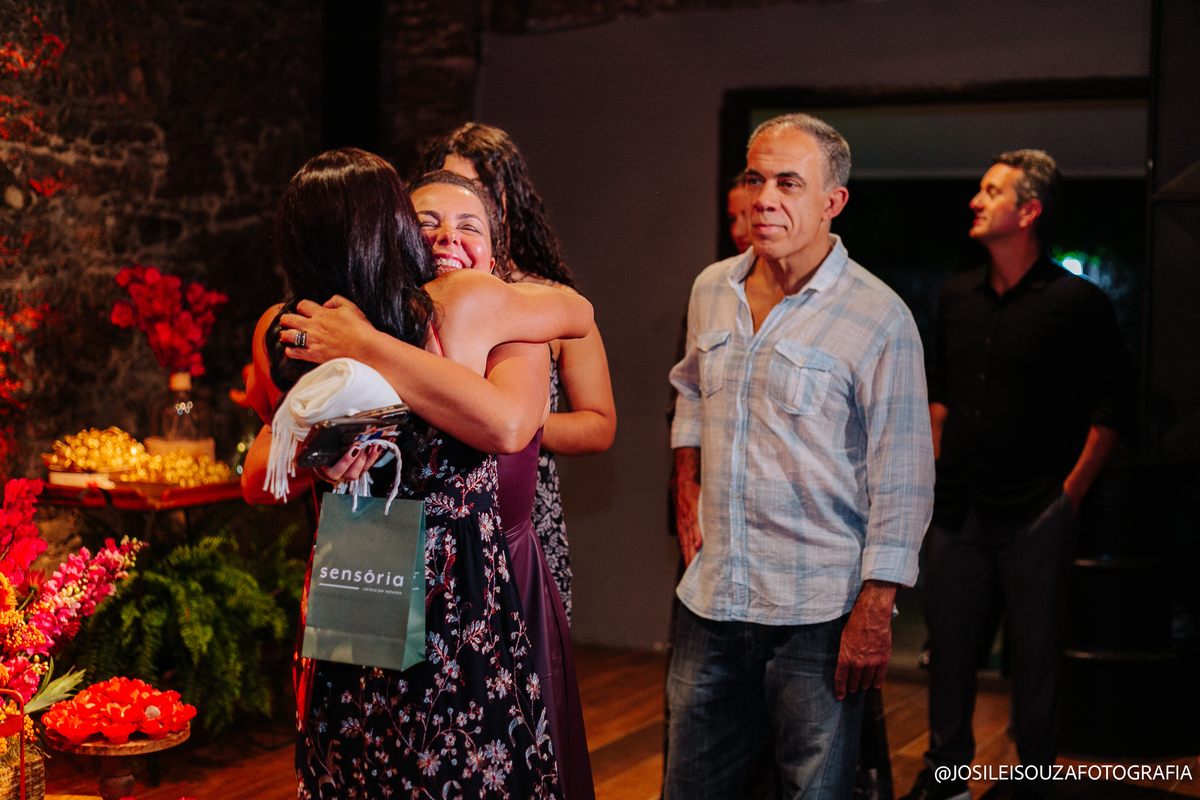 Banda ao vivo no aniversário de 50 anos em Niterói