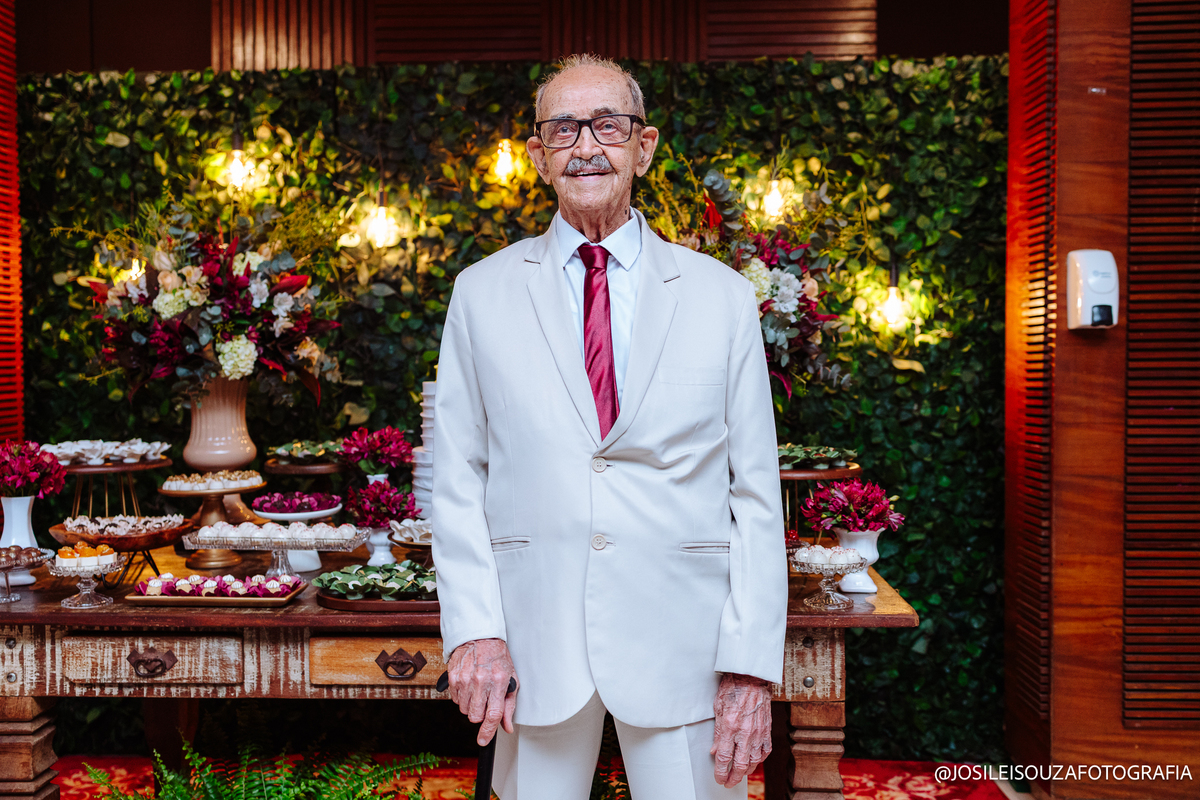 Aniversário de 100 anos no Restaurante Buzin