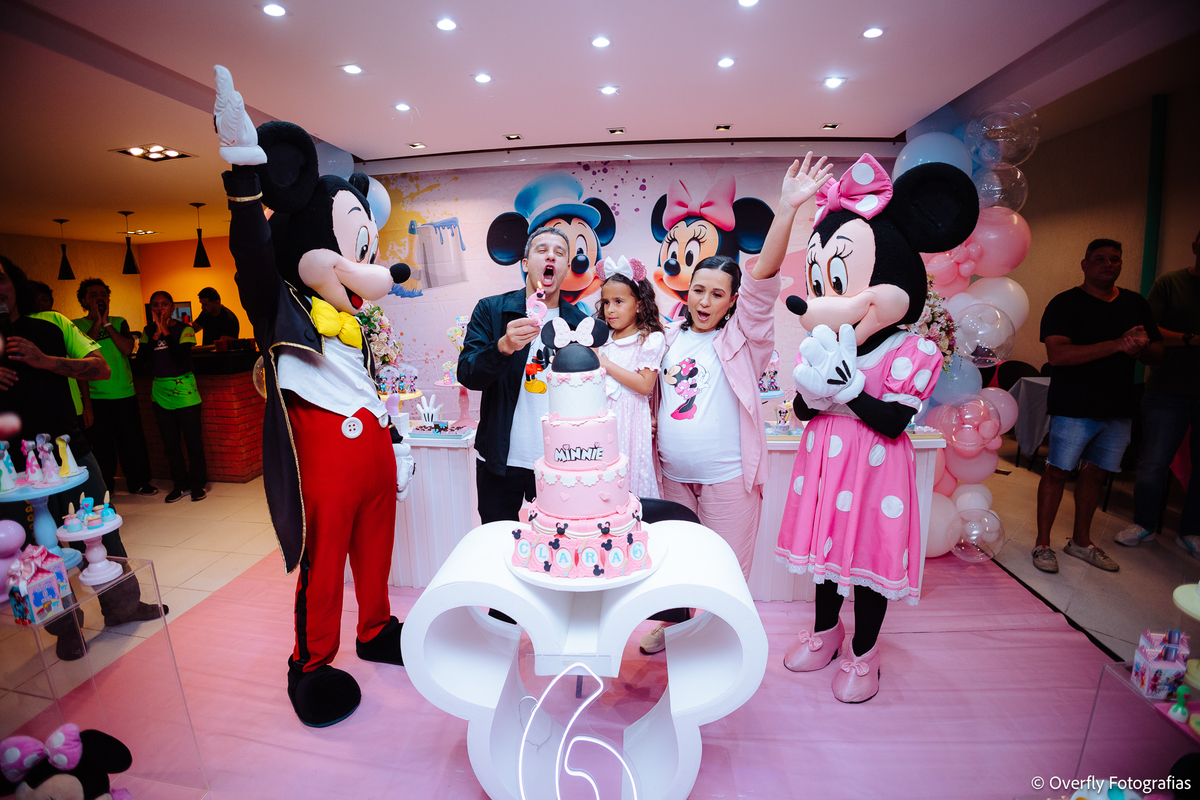 Crianças brincando em festa infantil em Piratininga Niterói