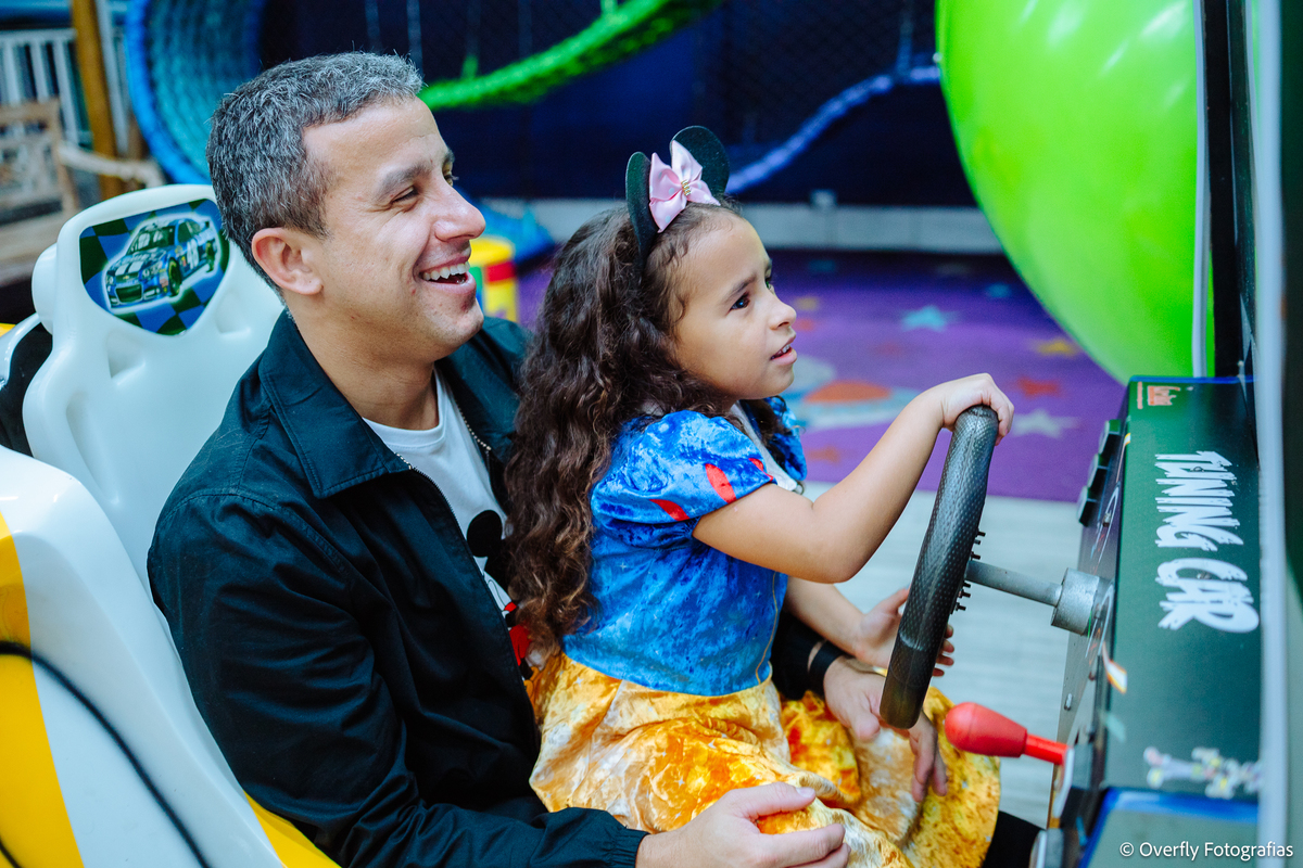 Aniversário de 6 anos da Clara com tema Minnie em Niterói