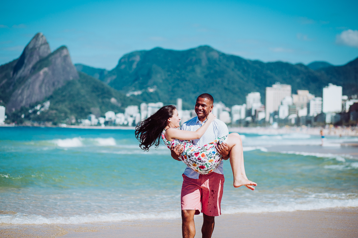 Ensaio de Casal - Tamires e Vinicius - Praia de Ipanema - Praia do Apoador - RJ
