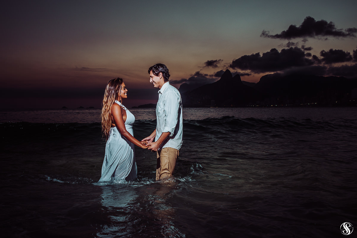 Ensaio de Casal na praia de Ipanema - RJ