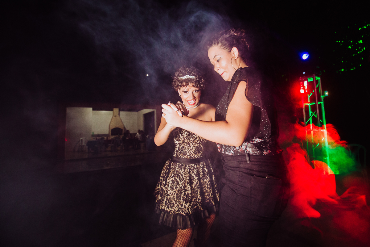 Pista de Dança com DJ em São Gonçalo 