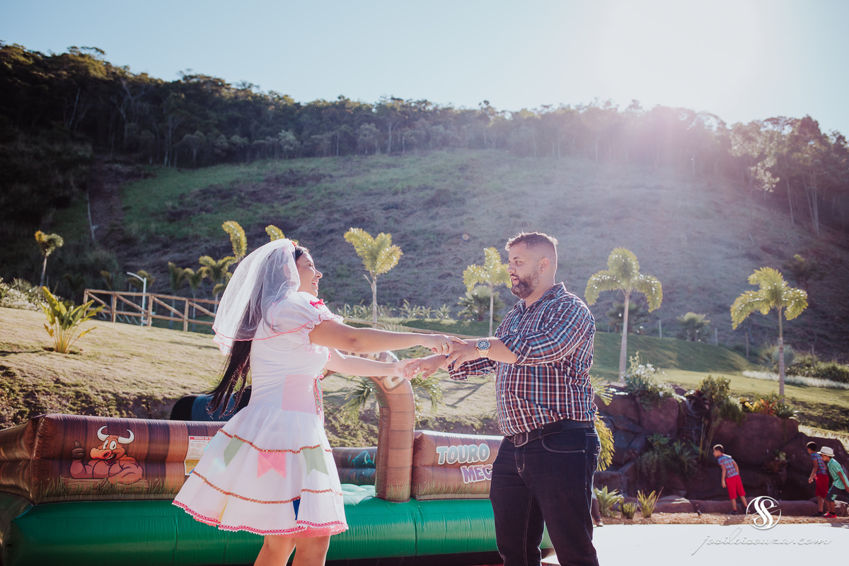 Ensaio Fotográfico Casal na Roça RJ