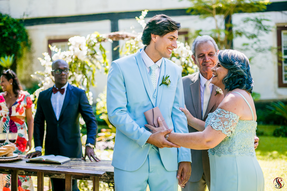 Entrada emociante dos pais no casamento - RJ