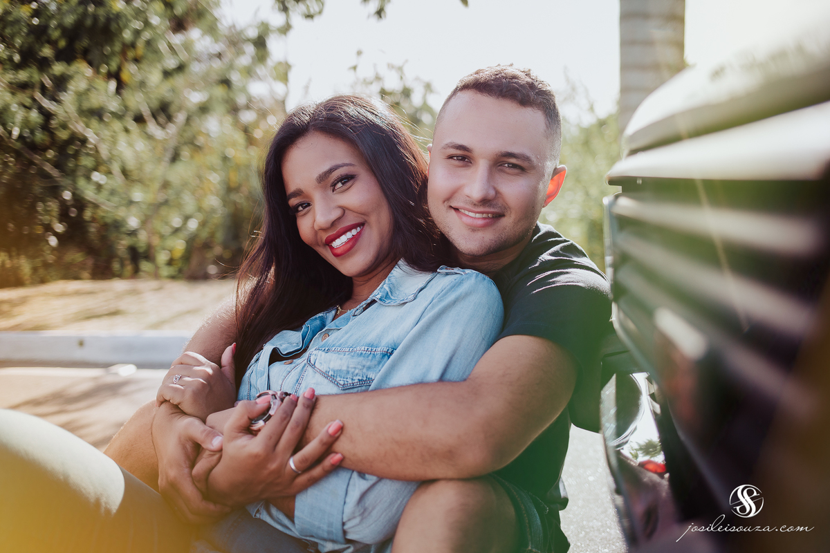 Ensaio de Casal com Carro