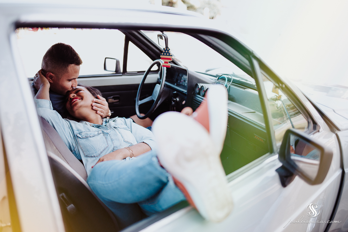 Ensaio de Casal com Carro