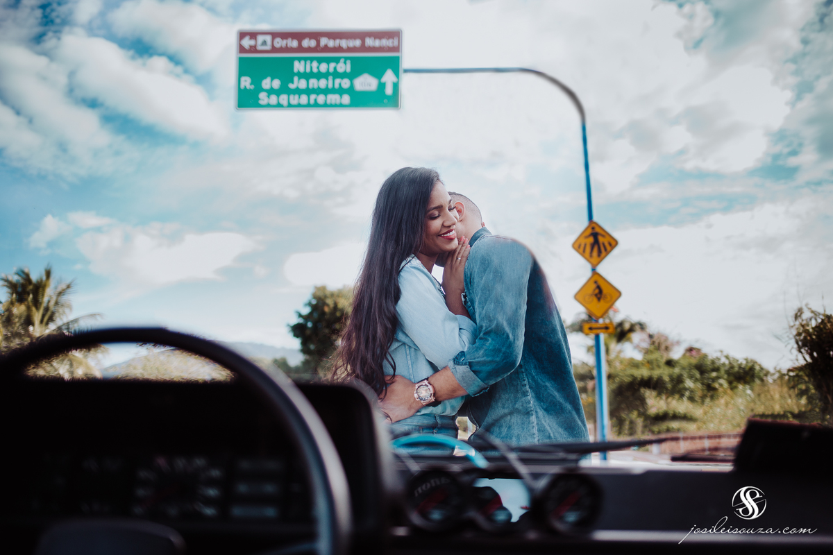 Ensaio de Casal com Carro
