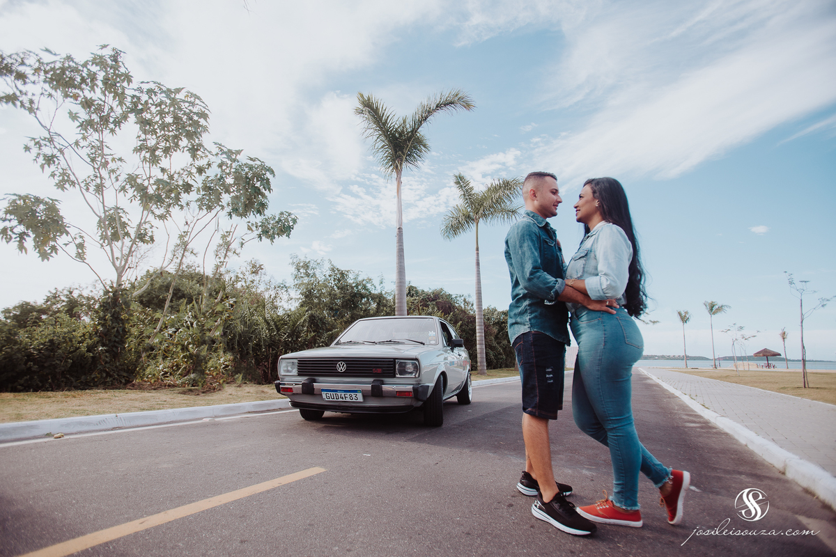 Ensaio de Casal com Carro